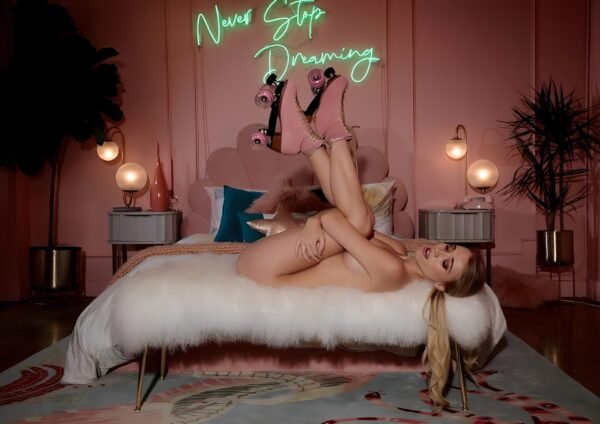 riley anne fine art print 084